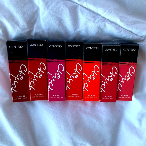 K Beauty Lipstick Set - Picture 1 of 2